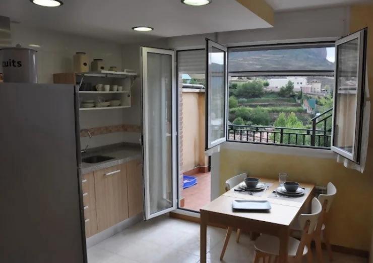 Un apartamento con vistas, aire acondicionado y wifi Viguera Exterior foto