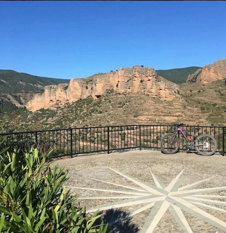 Un apartamento con vistas, aire acondicionado y wifi Viguera Exterior foto